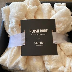 New Martha Stewart Plush Robe.